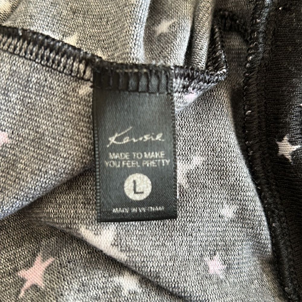 Cute star pajamas   - Picture 2 of 2